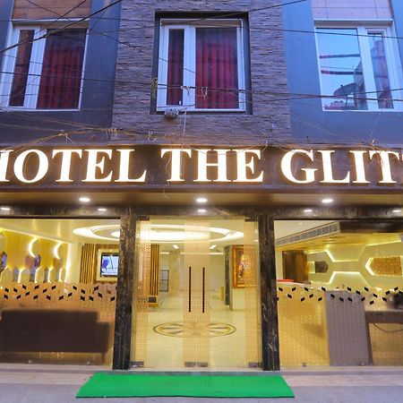 Hotel Glitz - Walk In From New Delhi Railway Station Exteriör bild
