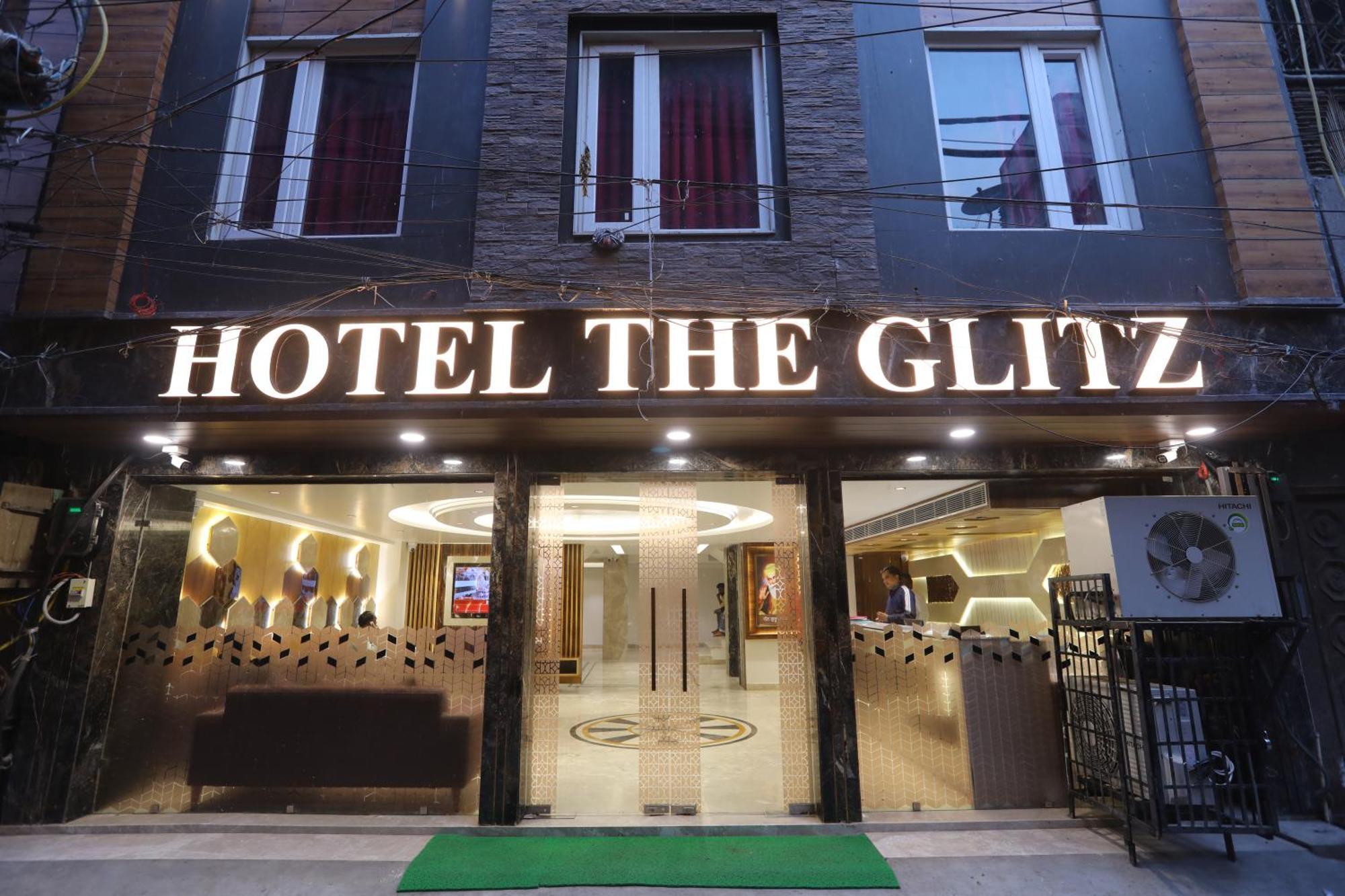 Hotel Glitz - Walk In From New Delhi Railway Station Exteriör bild