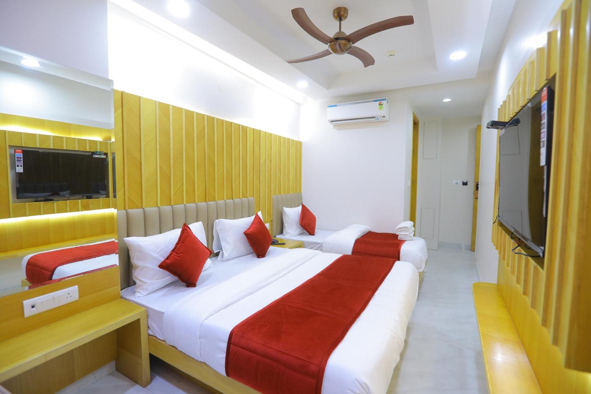 Hotel Glitz - Walk In From New Delhi Railway Station Exteriör bild